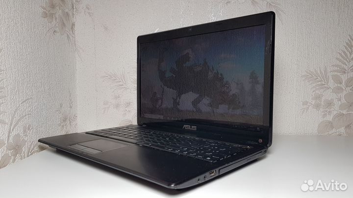 Быстрый ноутбук Asus 4ядра/15.6