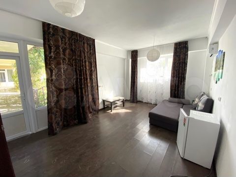 Дом 386 м² на участке 6 сот.