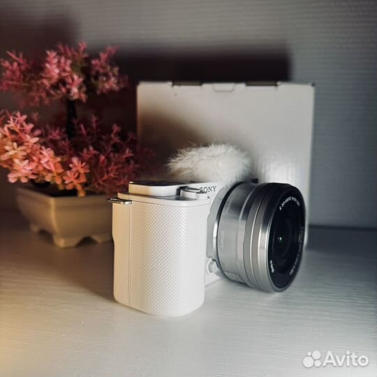 Sony zv e10 kit white