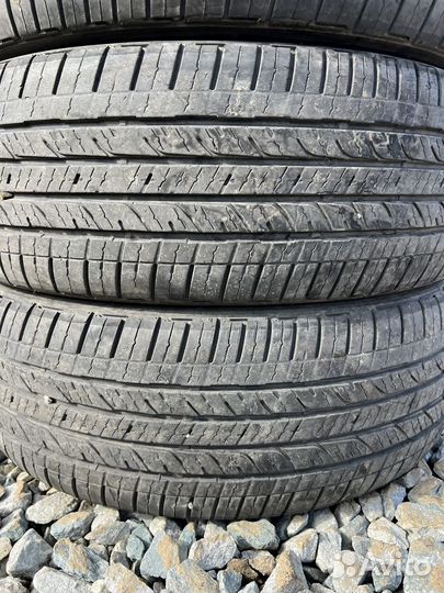 Bridgestone Dueler H/T 843 215/60 R17