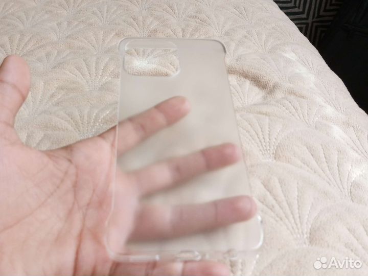 Чехол на телефон