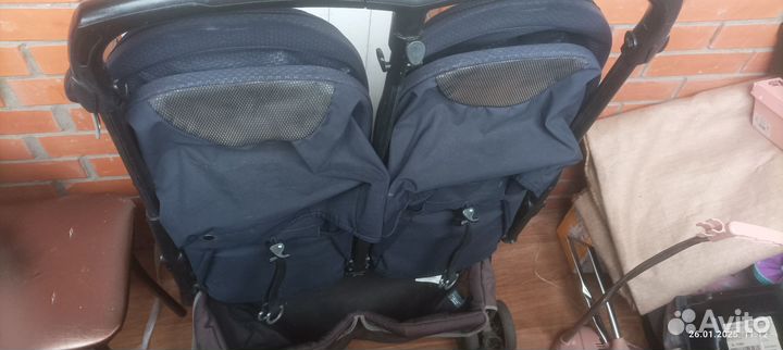 Коляска для двойни