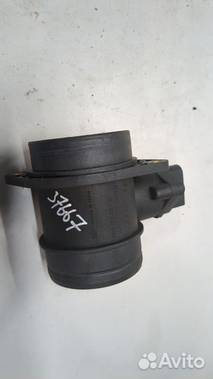 Измеритель потока воздуха (расходомер) Audi A3 (8L