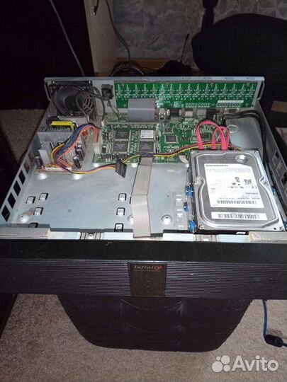 Видеорегистратор infiniti c1600ez