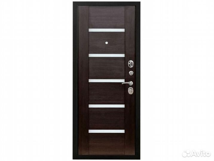 Дверь входная металлическая с зеркалом