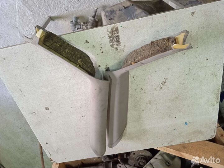 Обшивка задней стойки L/R audi a8 d2 ауди а8 д2