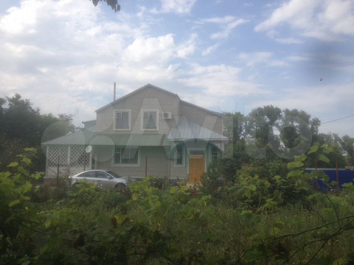 Дом 180 м² на участке 23 сот.