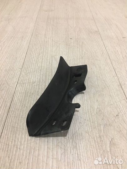 Брызговик Mercedes Benz S500L W220 M113.960 1999