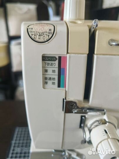 Полупромышленная швейная машинка Brother