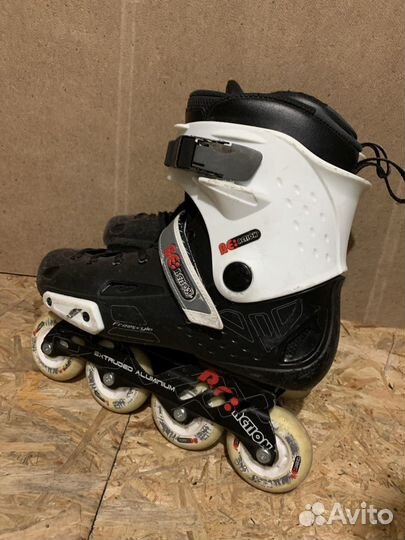 Роликовые коньки