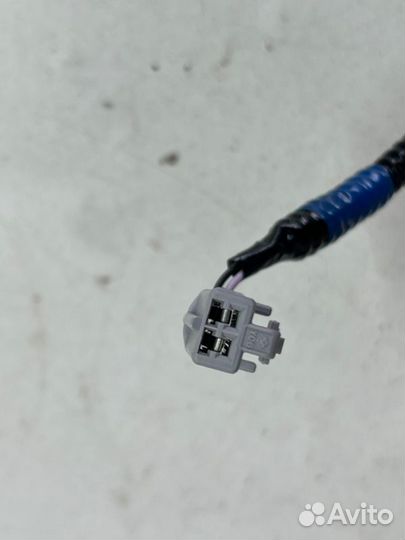 Проводка багажника задняя Toyota Land Cruiser 200