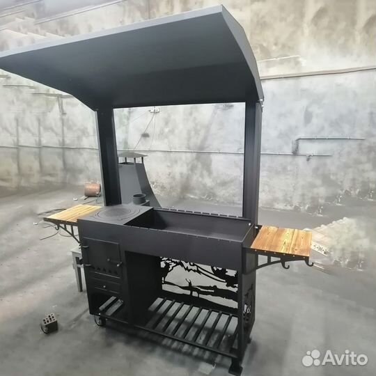 Мангал с крышей