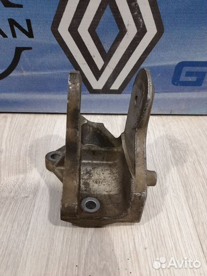 Кронштейн опора крепления кпп коробки передач Mits