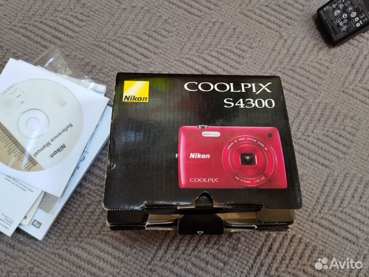 Компактный фотоаппарат nikon и принтер