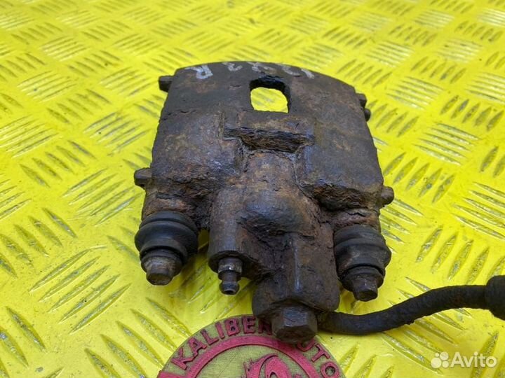 Суппорт задний правый Chrysler 300M 2.7 EER 1998