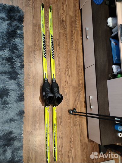 Беговые лыжи