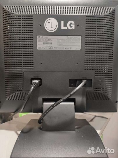 Монитор LG 787LE