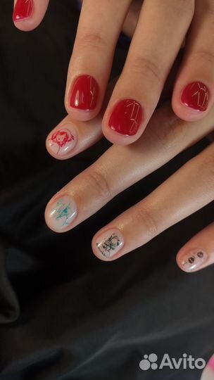 Модель на маникюр