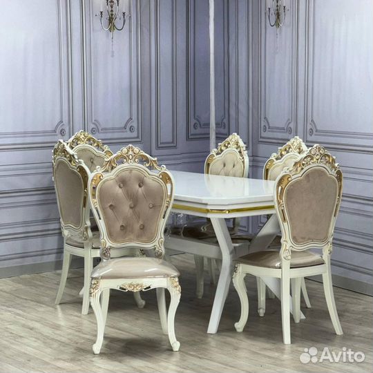 Стол и стулья новые