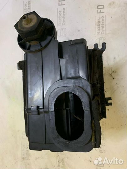 Корпус радиатора кондиционера Nissan Primera P11