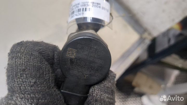 Рампа топливная Mercedes Vito W639