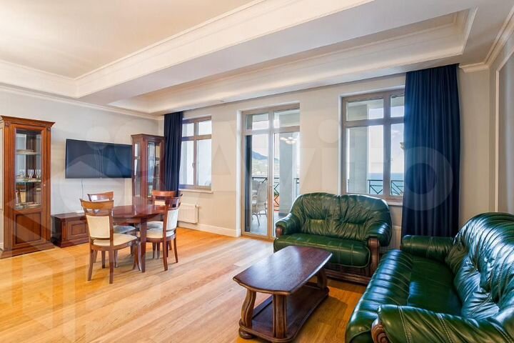 3-к. апартаменты, 132 м², 7/8 эт.