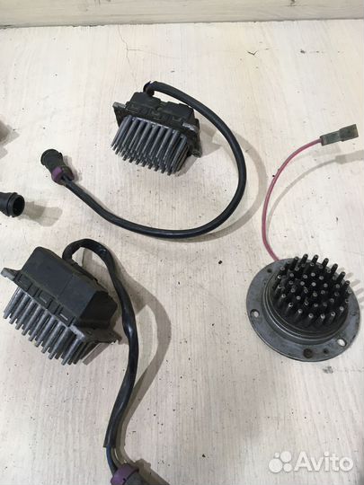 Резистор печки Ауди А6 С4