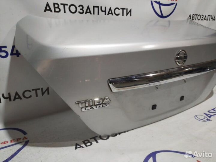 Крышка багажника задняя Nissan Tiida Latio C11