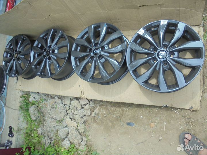 Оригинальные литые диски Kia Optima 7,5JR17 et52.5