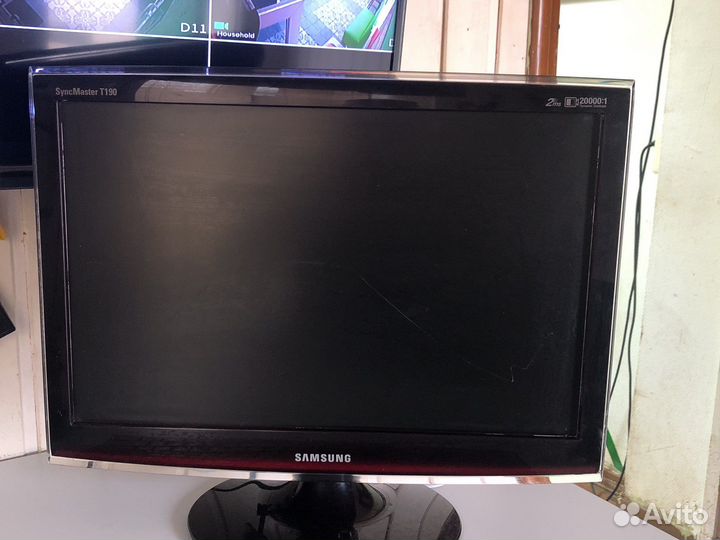 Монитор Samsung