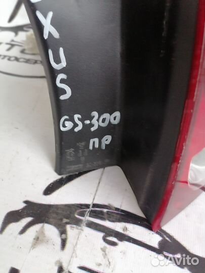 Задний правый фонарь lexus gs