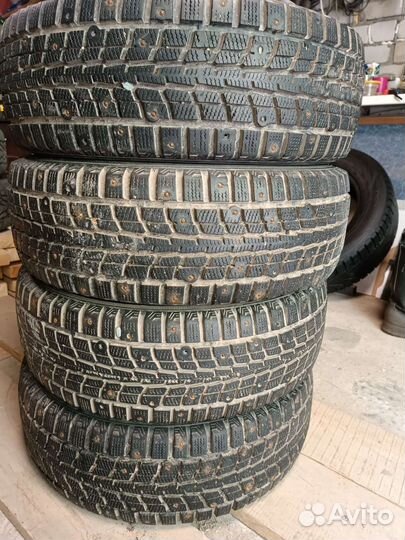 Dunlop SP Winter Ice 01 195/65 R15 88T