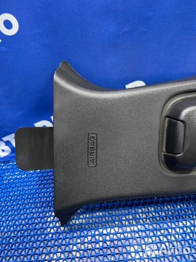 Обшивка средней стойки Ford Explorer внедорожник