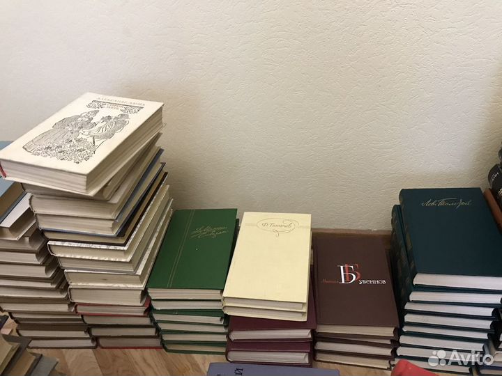 Винтажные книги времен СССР