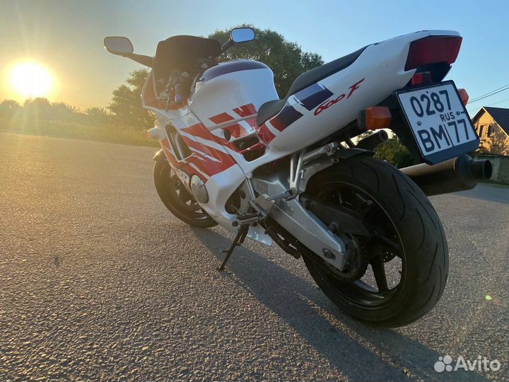 Honda cbr600 f2