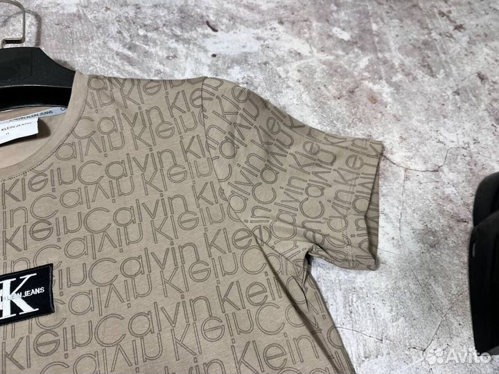 Футболки Calvin Klein