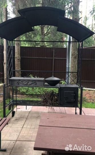 Беседка с мангалом с крышей Тиви