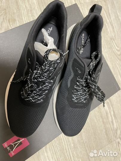 Женские кроссовки Tamaris 40 р-р