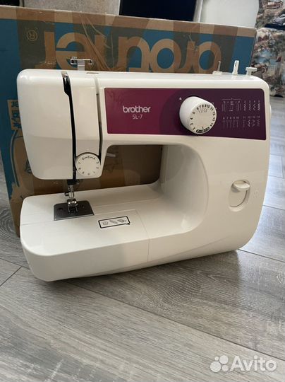 Швейная машина Brother SL-7