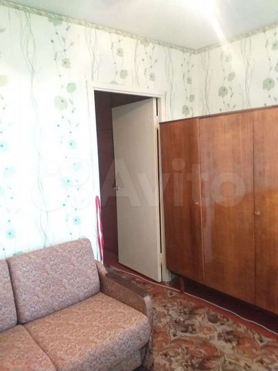 Комната 11 м² в 3-к., 2/10 эт.