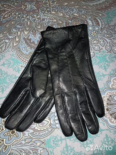 Перчатки женские кожаные и замшевые