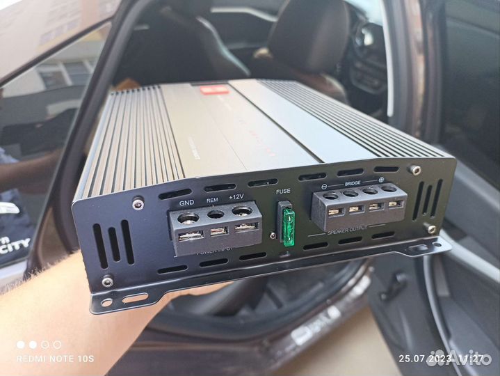 Автомобильный усилитель