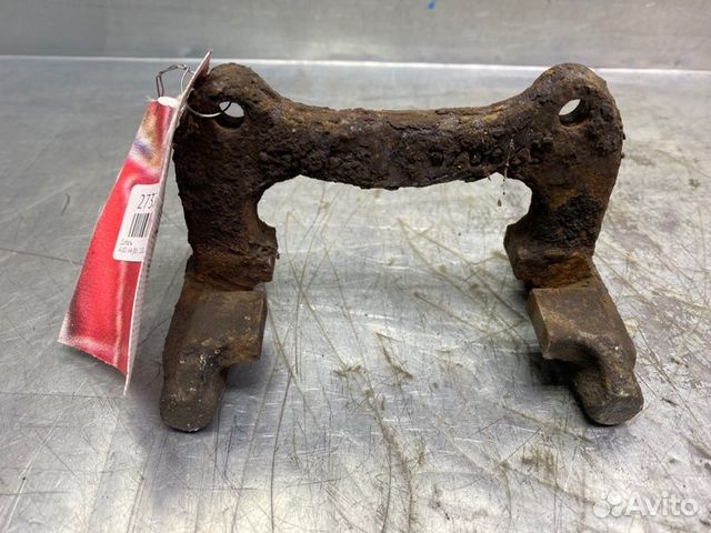 Скоба суппорта заднего Audi A4 B6 2000-2004