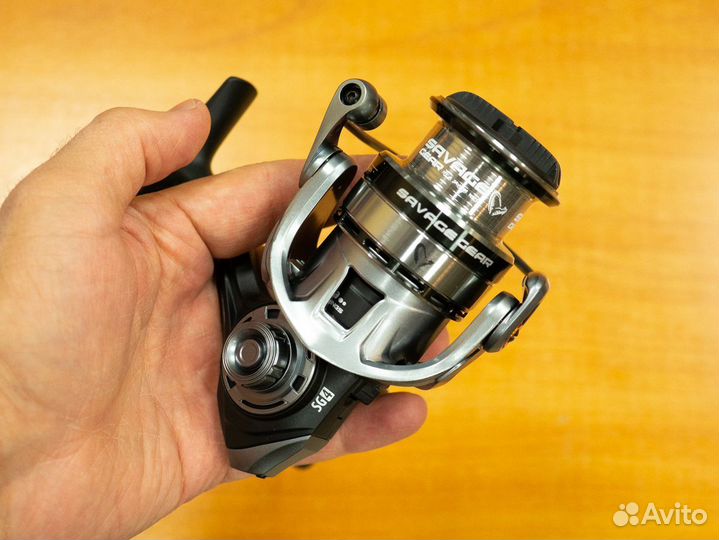 Катушка Savage Gear SG4 2500 FD (8+1 BB)