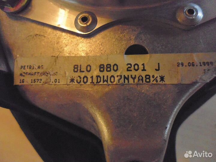 Подушка безопасности AIR BAG в руль Audi A3 8L1