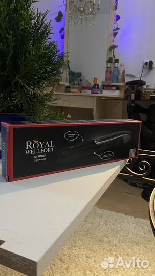 Выпрямитель для волос новый