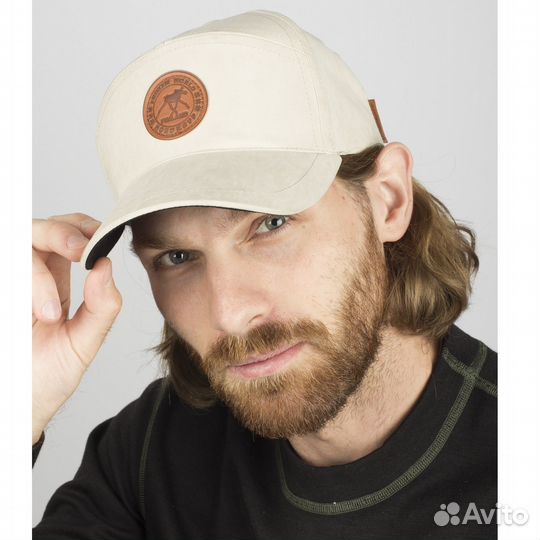 Бейсболка, кепка белая. Финляндия