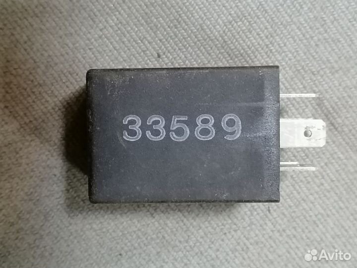 Реле стеклоочистителей №99 357955531 VW Passat B4