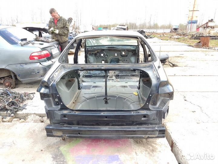 Панель задняя Chrysler Sebring/dodge stratus 2001