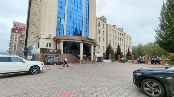 Офисы, 140 м²